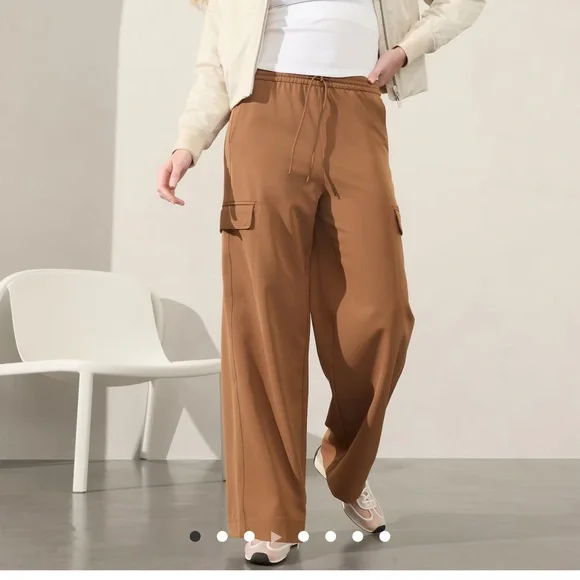 Athleta Promenade High Rise Cargo Pant - Picture 1 of 6
